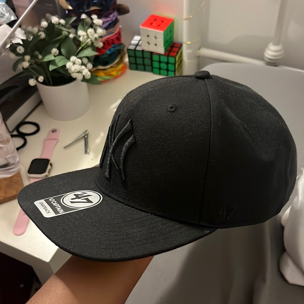 All Black NY ‘47 Captain Snapback
